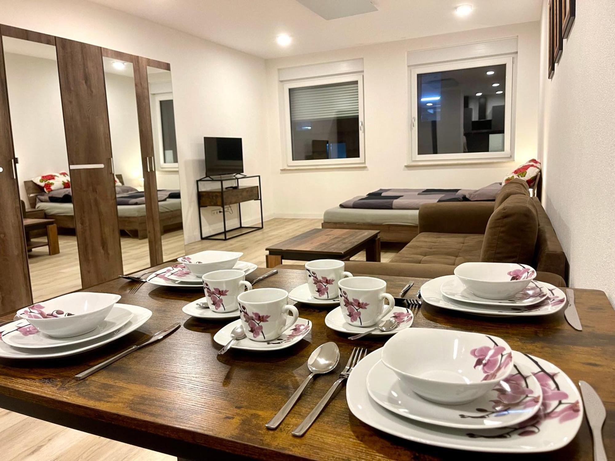 Neu Grosse Einzimmerwohnung Im Zentrum Goldstadt Pforzheim Schloessle 외부 사진