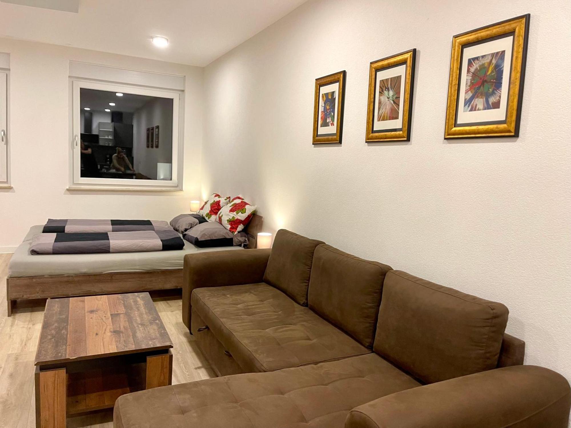 Neu Grosse Einzimmerwohnung Im Zentrum Goldstadt Pforzheim Schloessle 외부 사진
