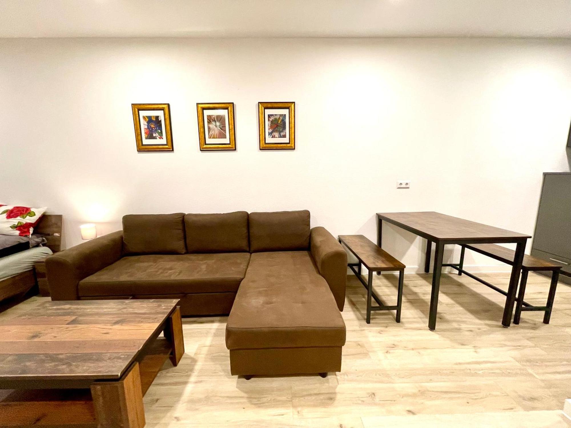 Neu Grosse Einzimmerwohnung Im Zentrum Goldstadt Pforzheim Schloessle 외부 사진